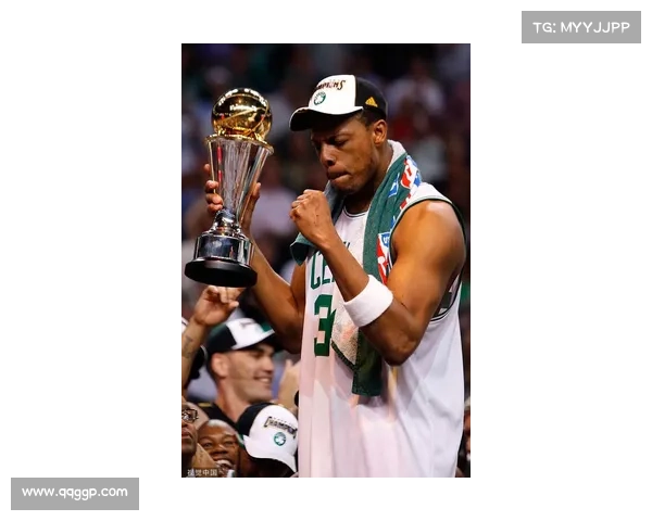 保罗·皮尔斯因酒驾被捕 高速公路熟睡停在路中间引发关注